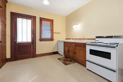 564 W Wabasha Street, Winona, MN 55987 - Photo 11