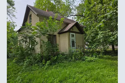 301 Main Street W, Clarks Grove, MN 56016 - Photo 1