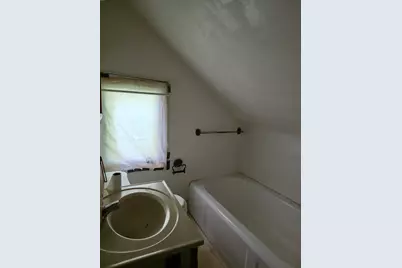 301 Main Street W, Clarks Grove, MN 56016 - Photo 7