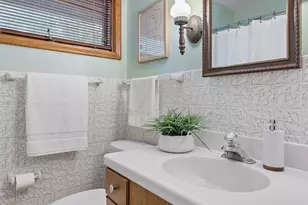 5073 Holiday Rd, Minnetonka, MN 55345 - Photo 27
