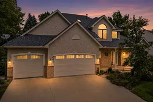 8441 W Lake Dr, Chanhassen, MN 55317 - Photo 39