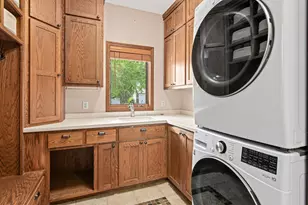 8441 W Lake Dr, Chanhassen, MN 55317 - Photo 11