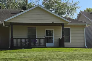 305 Maple Ave, Waverly, MN 55390 - Photo 1