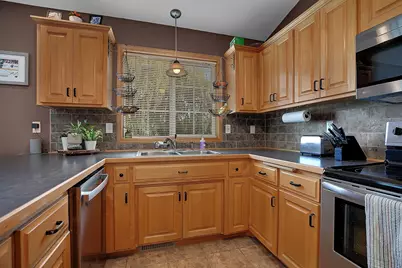 1292 Fieldstone Drive, Sauk Rapids, MN 56379 - Photo 9