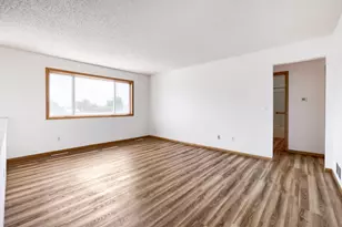 4024 Blakewood Dr, Shakopee, MN 55379 - Photo 5