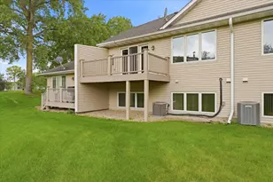 10605 44th Ave N, Plymouth, MN 55442 - Photo 29