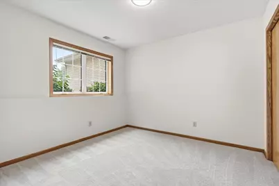 10605 44th Avenue N #E, Plymouth, MN 55442 - Photo 23