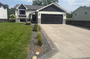 1026 Carrie St, West Saint Paul, MN 55118 - Photo 3