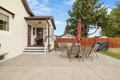 106 Edward Street S, Pierz, MN 56364 - Photo 5