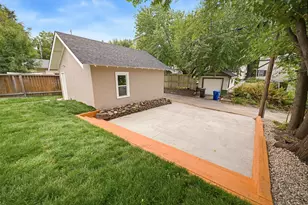 2052 Fairmount Ave, Saint Paul, MN 55105 - Photo 73