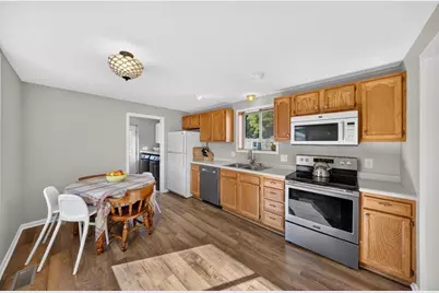 10 5th Street SW, Eyota, MN 55934 - Photo 9