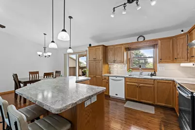 4212 Sapphire Lane NW, Rochester, MN 55901 - Photo 9