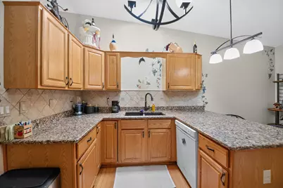 758 Garceau Lane, Vadnais Heights, MN 55127 - Photo 9
