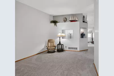 758 Garceau Lane, Vadnais Heights, MN 55127 - Photo 5