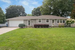 10118 Park Ave S, Bloomington, MN 55420 - Photo 5