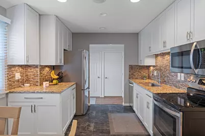 10118 Park Avenue S, Bloomington, MN 55420 - Photo 19