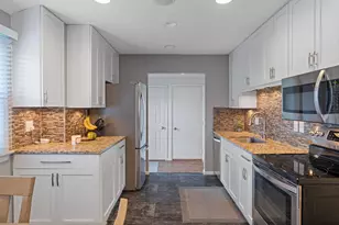 10118 Park Ave S, Bloomington, MN 55420 - Photo 19