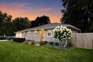 10118 Park Ave S, Bloomington, MN 55420 - Photo 3