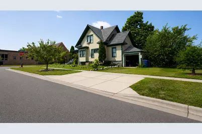 30 4th Avenue SE, Saint Cloud, MN 56304 - Photo 1