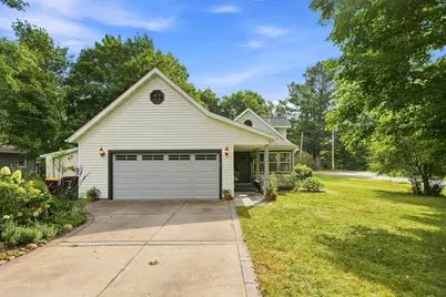 406 Maple Street, Taylors Falls, MN 55084 - Photo 3