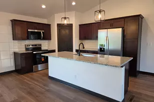511 Gunnar Ln, Ellendale, MN 56026 - Photo 5