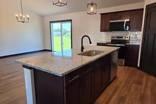 511 Gunnar Ln, Ellendale, MN 56026 - Photo 7