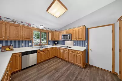 849 E 13th Street, Saint Charles, MN 55972 - Photo 11