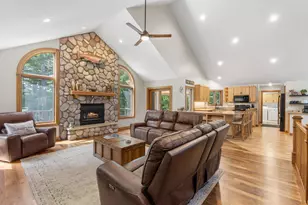 2403 Eagle Ridge Dr, Menomonie, WI 54751 - Photo 5