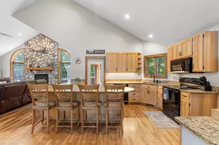 2403 Eagle Ridge Dr, Menomonie, WI 54751 - Photo 7