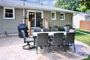 211 6th St SW, Eyota, MN 55934 - Photo 25