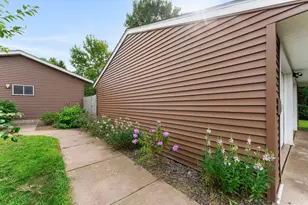 5895 Red Fox Run, North Branch, MN 55056 - Photo 55