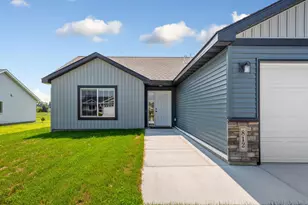 812 Pondview Dr, Arlington, MN 55307 - Photo 5