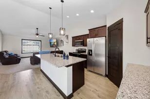 812 Pondview Dr, Arlington, MN 55307 - Photo 13