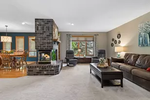 1736 White Oak Dr, Chaska, MN 55318 - Photo 9