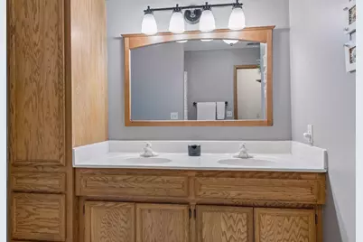 1736 White Oak Drive, Chaska, MN 55318 - Photo 33