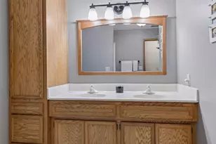 1736 White Oak Dr, Chaska, MN 55318 - Photo 33