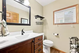 1082 W Lake Dr, Detroit Lakes, MN 56501 - Photo 31