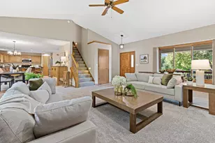 13160 Aspen Dr, Rogers, MN 55374 - Photo 5