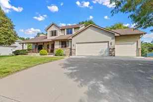 13160 Aspen Dr, Rogers, MN 55374 - Photo 3