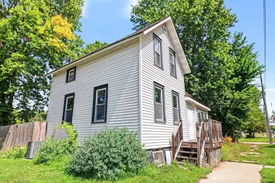 401 Oak Avenue SE, Montgomery, MN 56069 - Photo 3