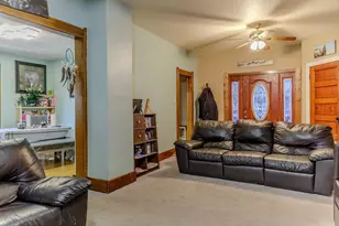 419 N 5th St, Montevideo, MN 56265 - Photo 7
