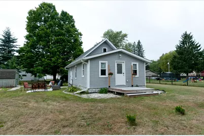 900 W Poplar Avenue, Cameron, WI 54822 - Photo 1