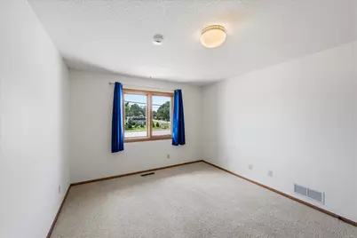 4029 Silver Lake Rd NE, Saint Paul, MN 55421 - Photo 15