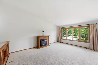 4029 Silver Lake Rd NE, Saint Paul, MN 55421 - Photo 11