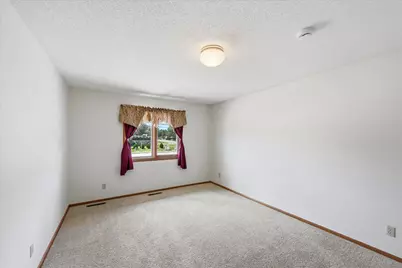 4029 Silver Lake Rd NE, Saint Paul, MN 55421 - Photo 17
