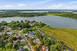 315 William Lake Shore Dr, Waconia, MN 55387 - Photo 3