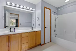 7559 Derby Ln, Shakopee, MN 55379 - Photo 15