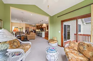 677 Lake Ridge Dr, Woodbury, MN 55129 - Photo 23