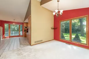 200 Greenwood Dr, Mankato, MN 56001 - Photo 7