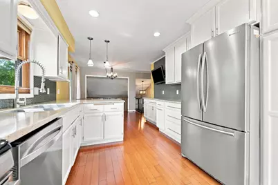 2375 Helena Road N, Oakdale, MN 55128 - Photo 17